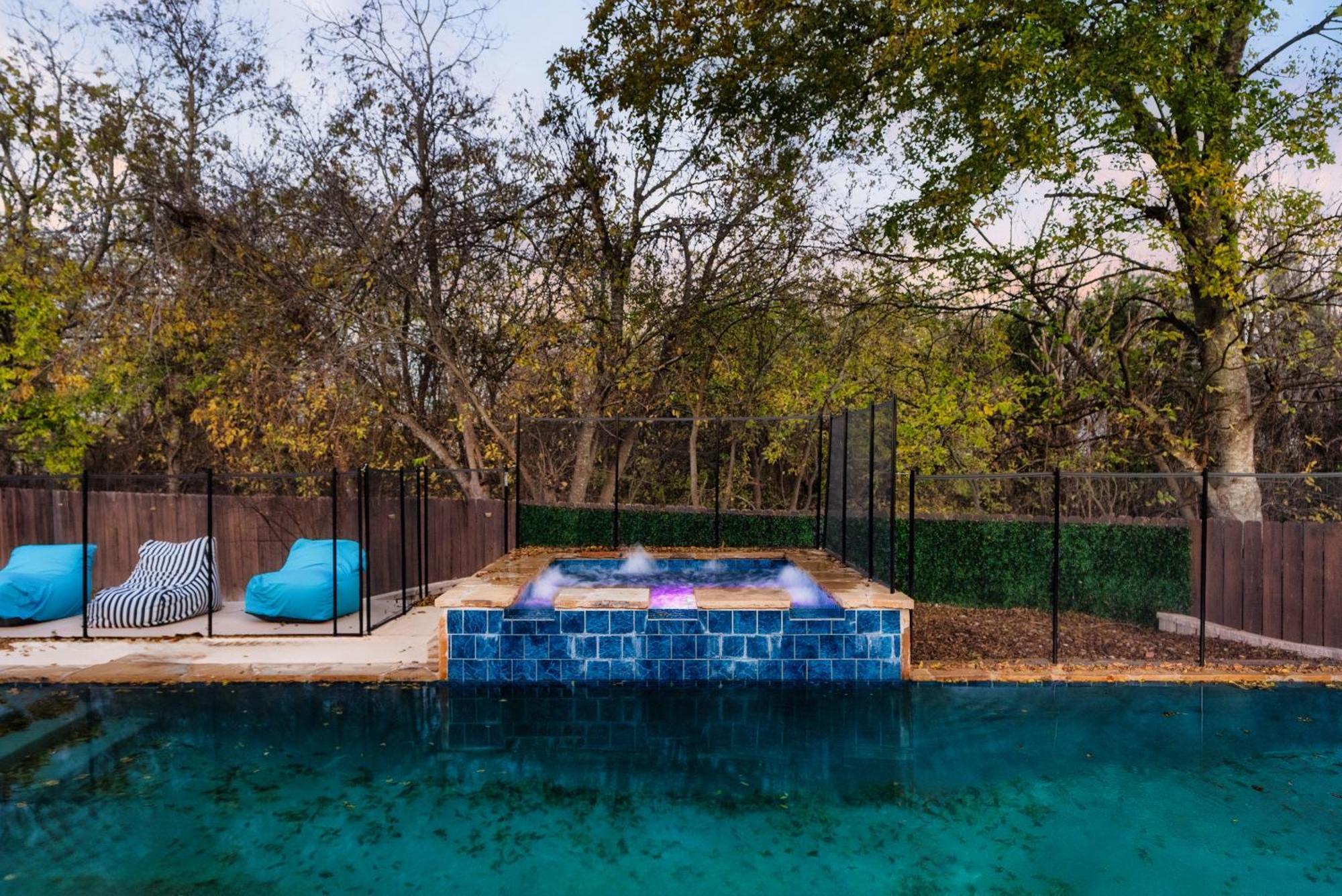 Stunning Family Home With Pool & Hot Tub - Sleeps 17 Pflugerville Extérieur photo